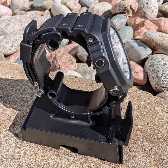 G-Shock "Casioak" Black and White GA-2100 - Picture 6 of 12